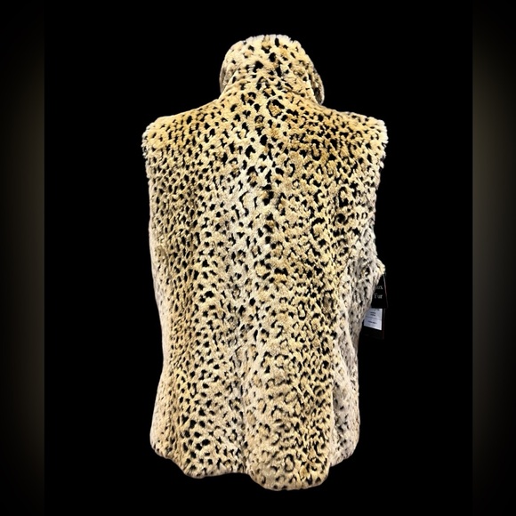 NWT Kristen Blake reversible faux fur animal print vest - Picture 7 of 11